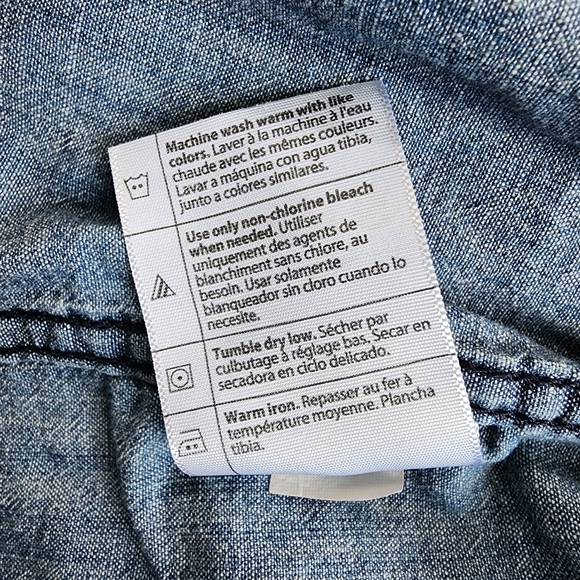 Carhartt Women's Button Down Denim Longsleeve Shirt - Picture 4 of 5